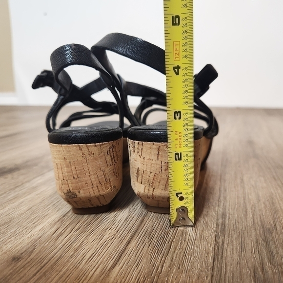 Eileen Fisher Strappy Black Cork Wedges in Size 5 - Picture 8 of 12